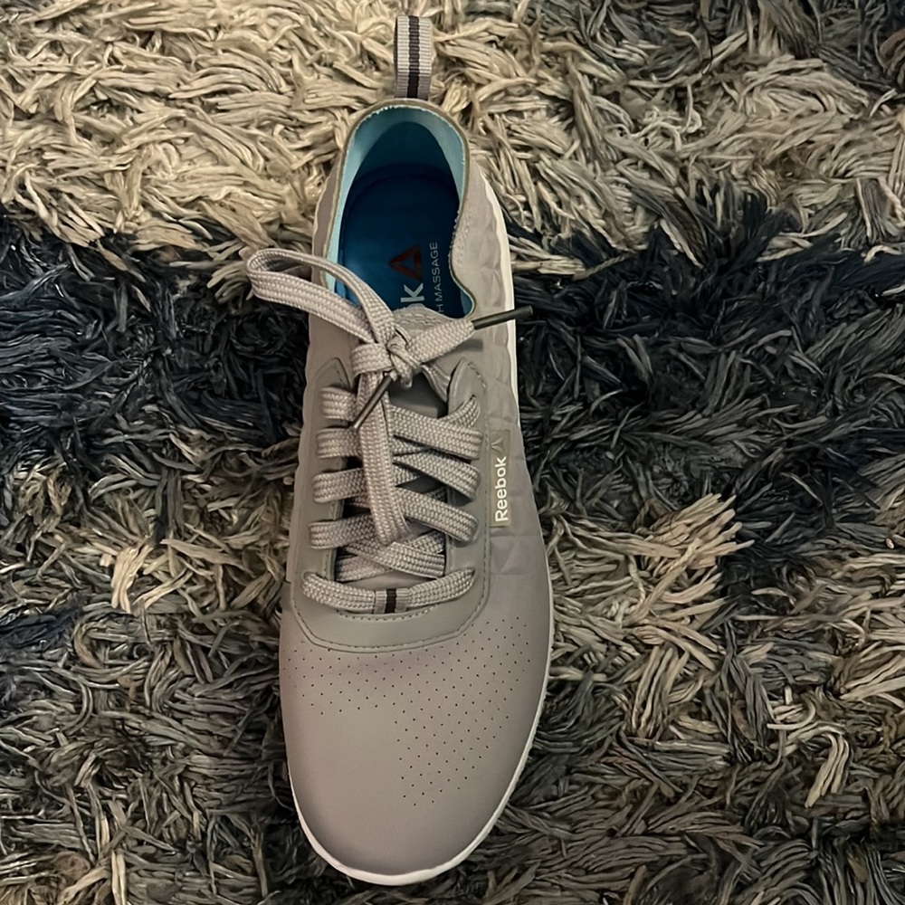 Grey Reebok - Picture 2 of 3